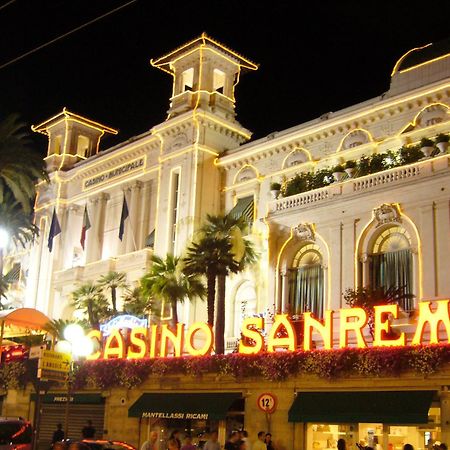La Pace, Il Sole, Il Mare - Sanremo Casa Indipendente Vista Mare, Posto Auto Privato, Ampio Spazio Esterno Attrezzato, A Pochi Minuti Dalle Spiagge Екстериор снимка