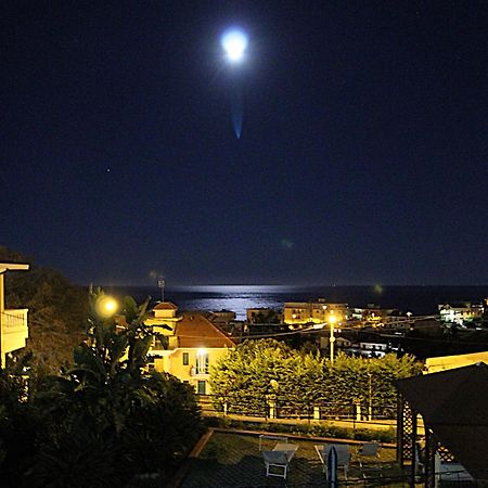 La Pace, Il Sole, Il Mare - Sanremo Casa Indipendente Vista Mare, Posto Auto Privato, Ampio Spazio Esterno Attrezzato, A Pochi Minuti Dalle Spiagge Екстериор снимка